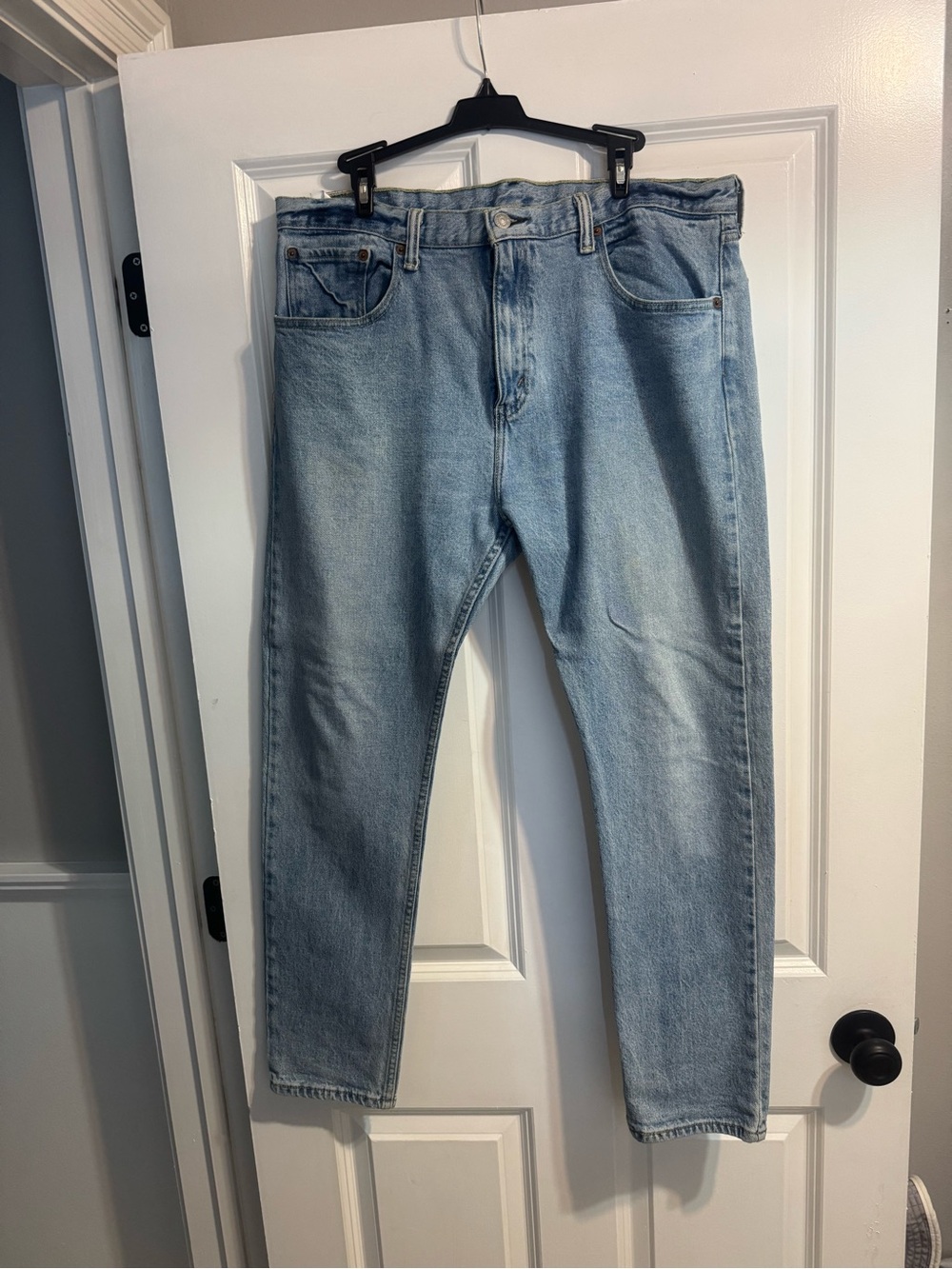 Light Blue Men’s Levi 512 Jeans